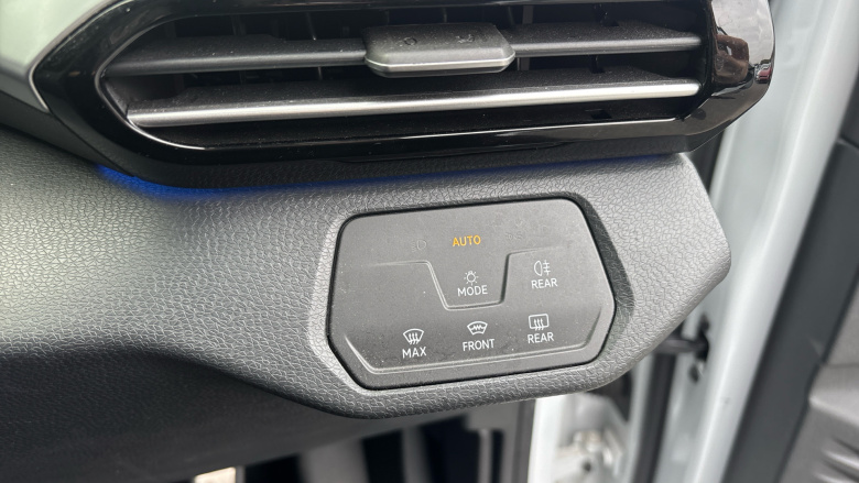 Volkswagen ID.4 109kW Life Pure 52kWh 5dr Auto Electric Estate